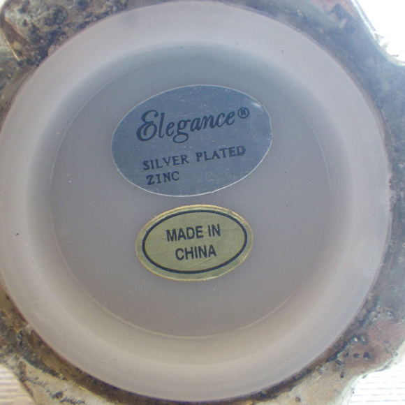 Elegance Silver Salt and Pepper Shakers - Picture 4 of 4